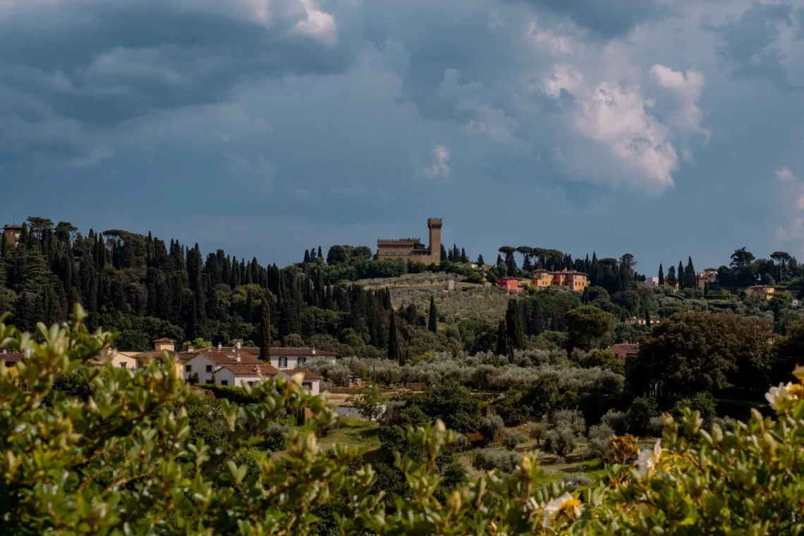 pexels_36580475.jpg Un'oasi di charme e quiete immersa nel verde